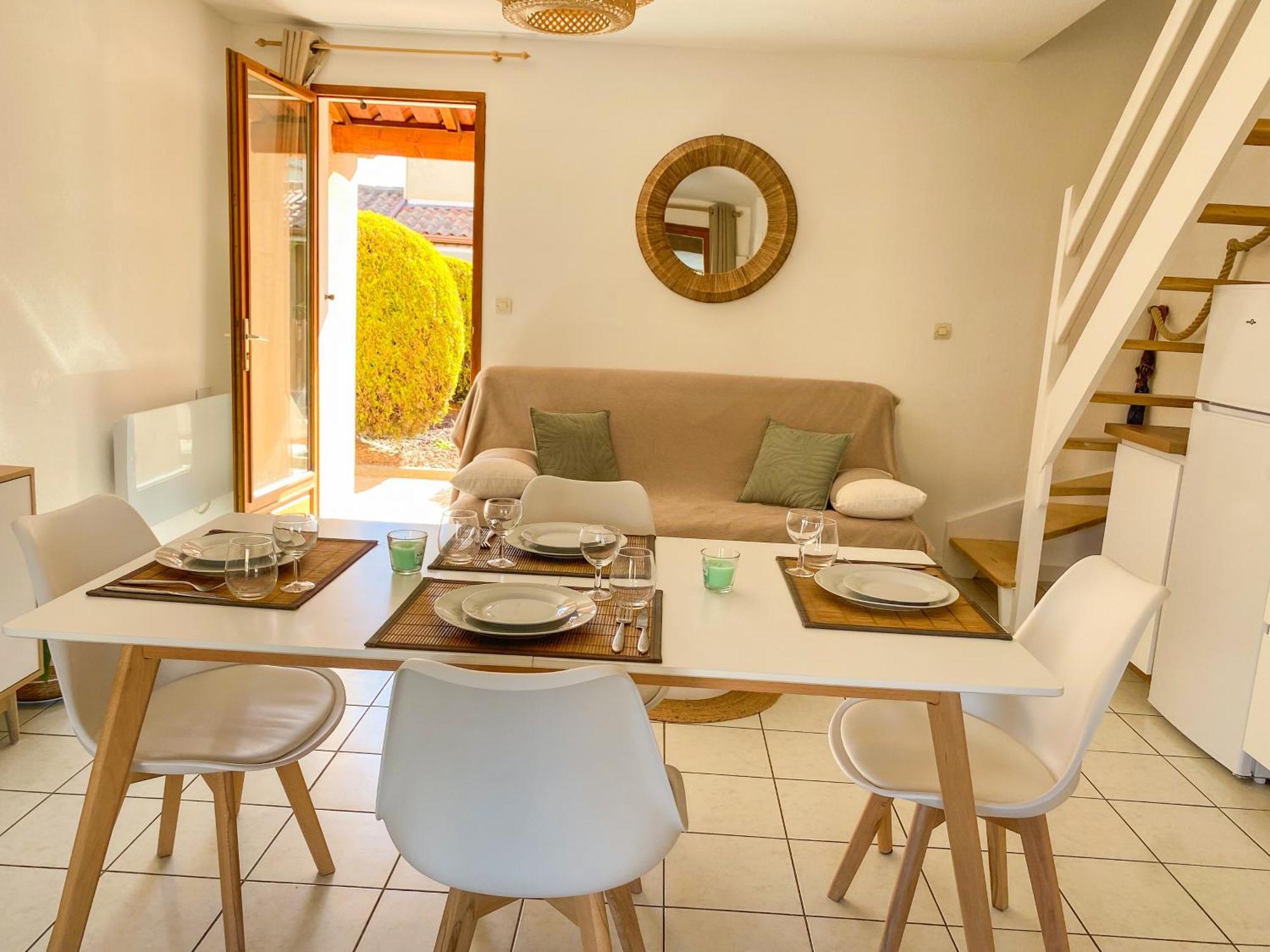 Maison "Douceurs D'Ete " Maison De Vacances Bord De Mer A Vias Plage - 600M De La Plage Et Du Canal Du Midi - Piscine Residentielle, Wifi Fibre, Activites Et Loisirs מראה חיצוני תמונה